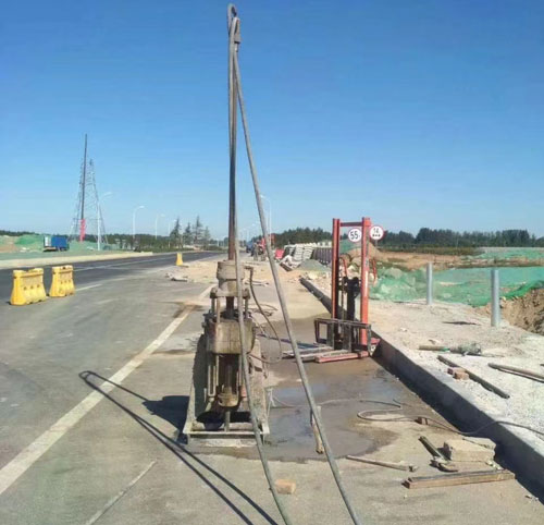 琼结公路高聚物注浆加固